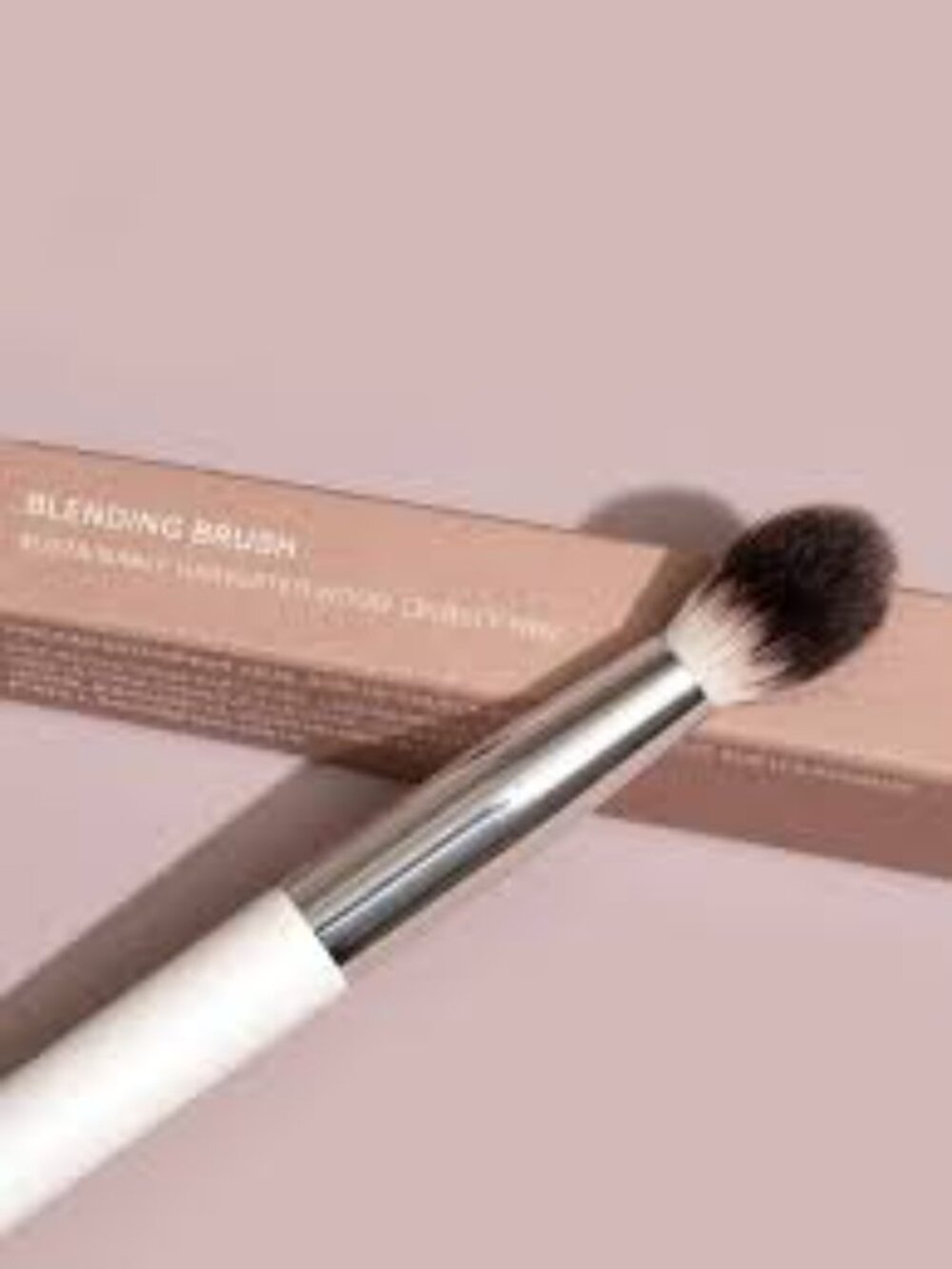 Ilia Blending Brush NEW UNUSED BOXED